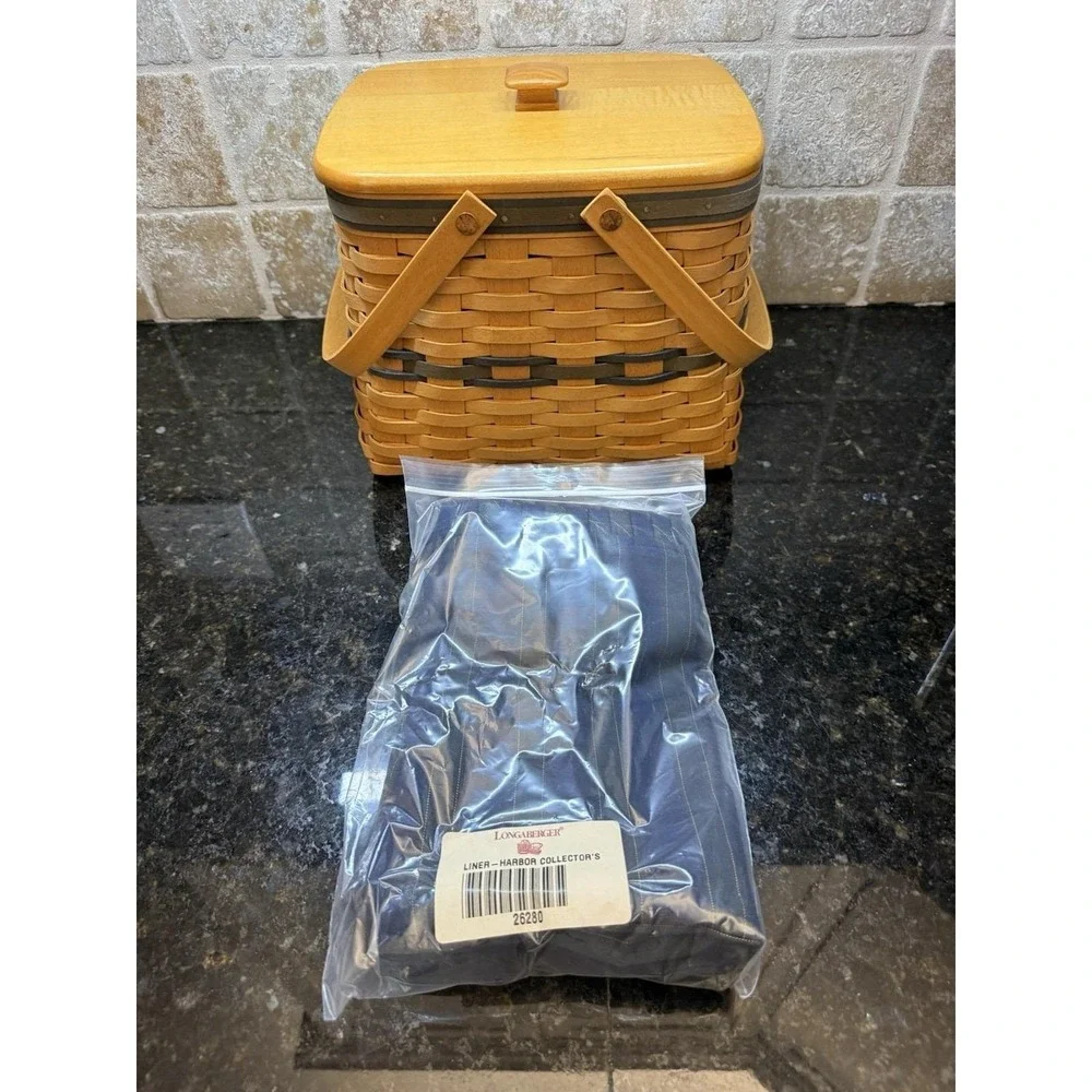1998 LONGABERGER COLLECTORS CLUB HARBOR‎ BASKET New Liner x2